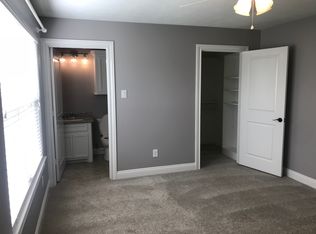 5406 Barbers Loop Rd, Mont Belvieu, TX 77523