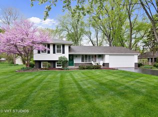 1516 Daly Rd, Wheaton, IL 60187