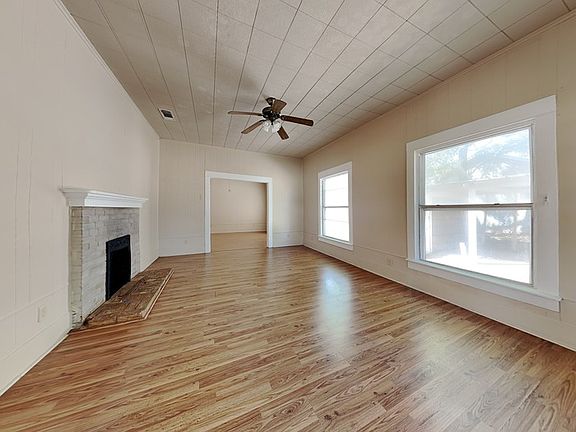2nd image of 1301 N Waddill St