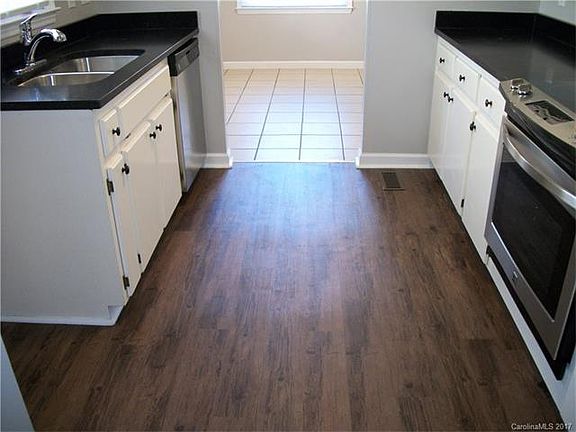 5th image of 1209 Hooper Ave #32