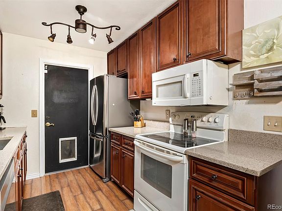 5th image of 9383 W Columbia Place