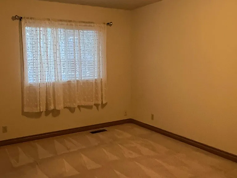 12518 NE 167th Pl — Photo 17