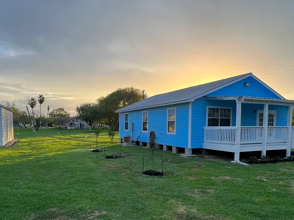 512 McDowell Street, Austwell, TX 77950