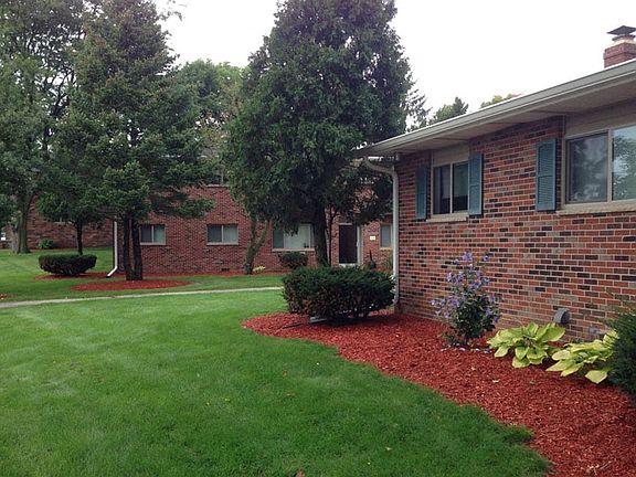 2nd image of 651 Schiller St #F809a3c7b