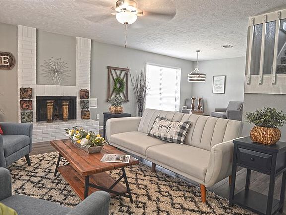 3rd image of 6602 Elmscott Dr