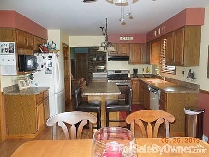 5th image of 105 Garfield Ave