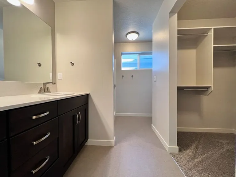 3121 N Lochness Ave — Photo 33