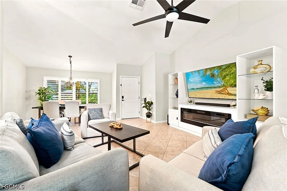 3 bed, 2.0 bath, 1439 sqft, $3,375 — Photo 4