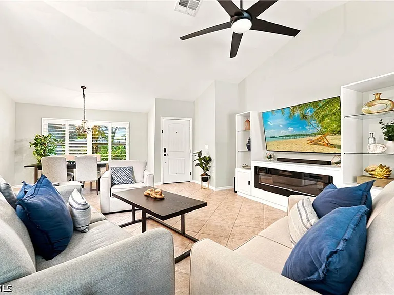 18918 Cypress View Dr — Photo 4