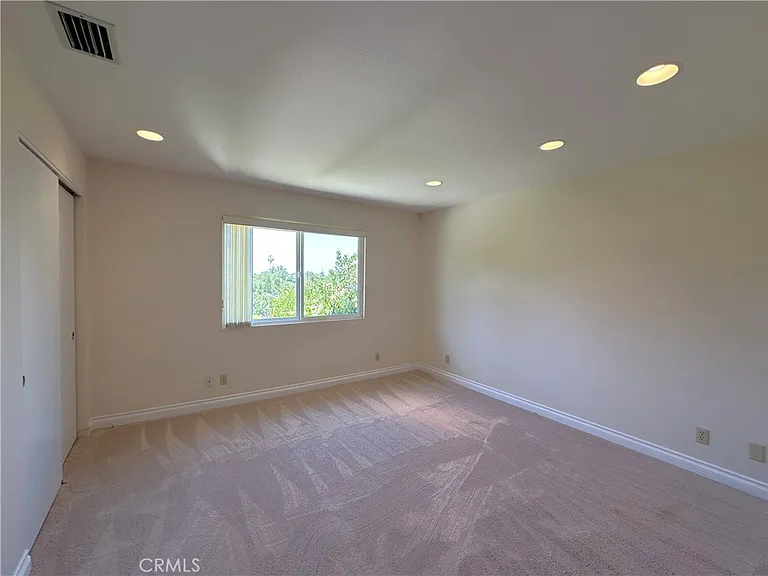 26543 Academy Dr — Photo 26