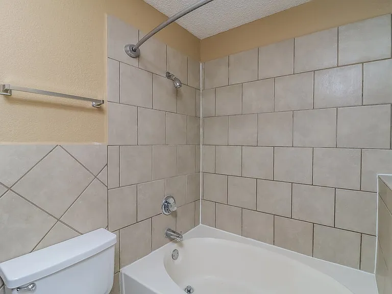 6721 Rhea Ridge Dr — Photo 12
