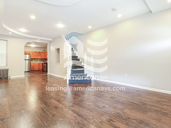 1539296_003_living_room_13741817.jpg