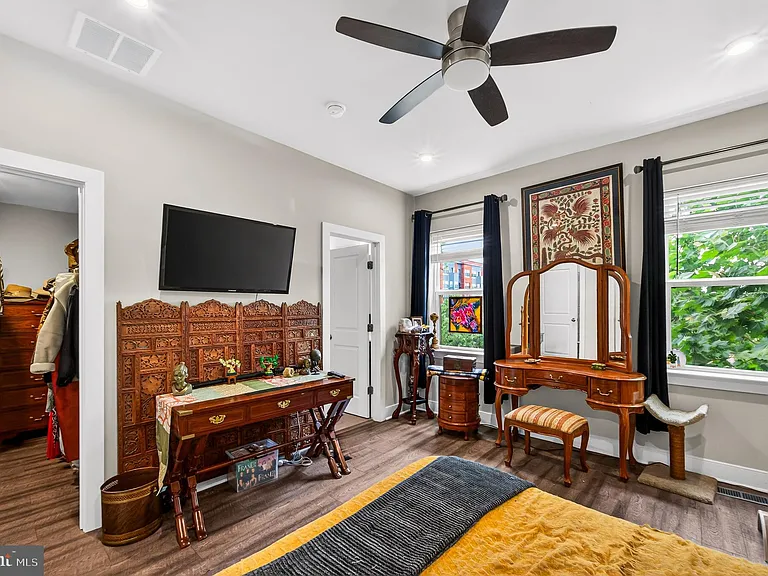 1013 S Taylor Ct — Photo 15
