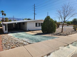 7049 E Elbow Bay Dr, Tucson, AZ 85710