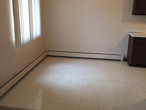 5th image of 45844 Cass Ave APT 3