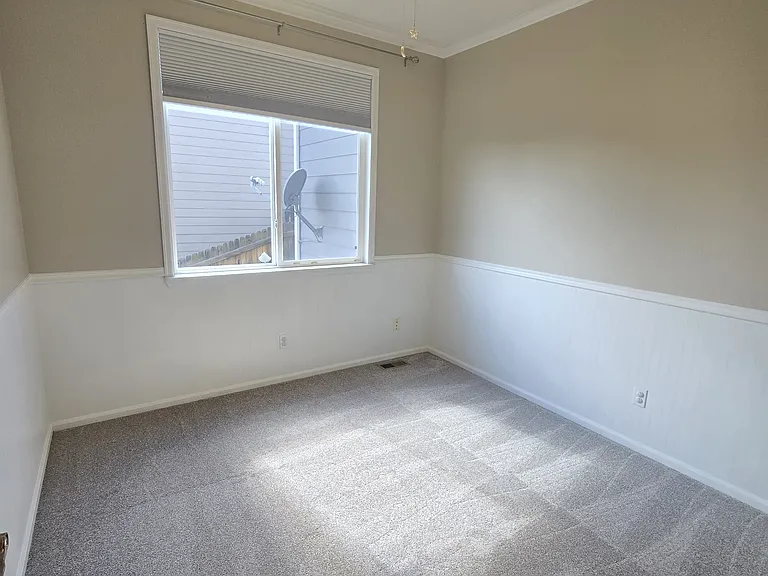 12237 Saint Annes Rd — Photo 11