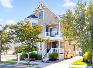 7721 Ventnor Ave, Margate City, NJ 08402