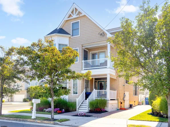 7721 Ventnor Ave, Margate City, NJ 08402