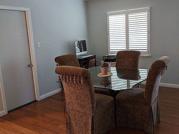 5th image of 307 Mesa Verde Dr
