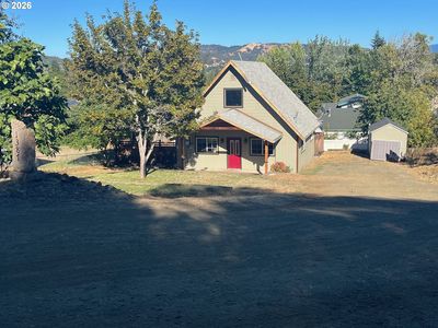 1387 Nw Grv, Roseburg, OR, 97471