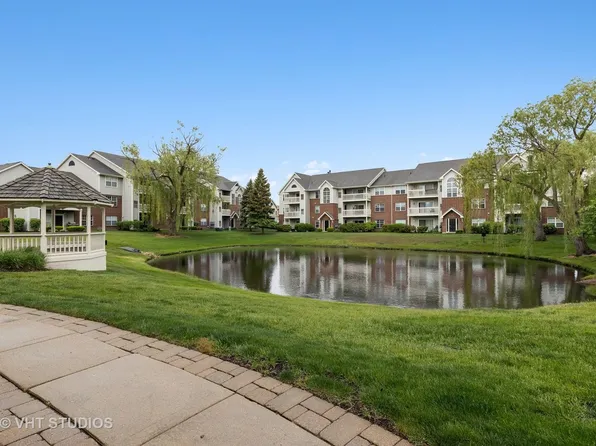 82 Sterling Cir APT 308, Wheaton, IL 60189