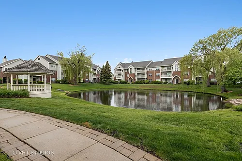 82 Sterling Cir #308 Photo 1