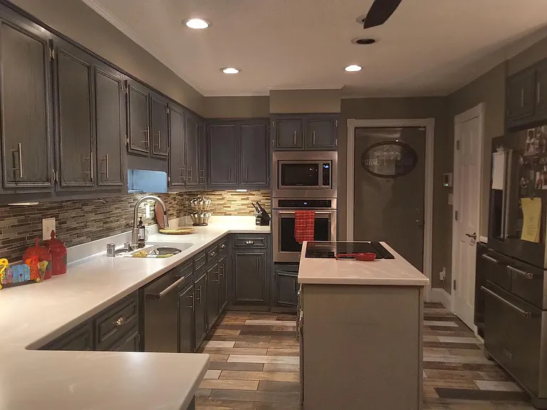 Waters Edge Dr — Photo 4