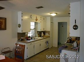 4th image of 212 Holly Ln