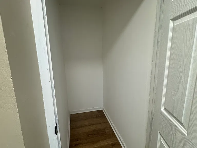 21 Apache St — Photo 12