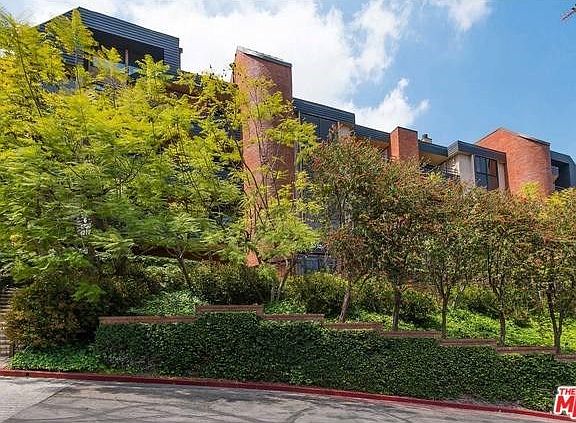 2nd image of 4712 Park Encino Ln Unit 322