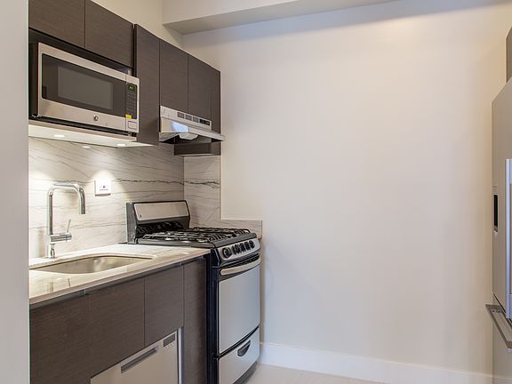 5th image of 400 E 57th St APT 3O