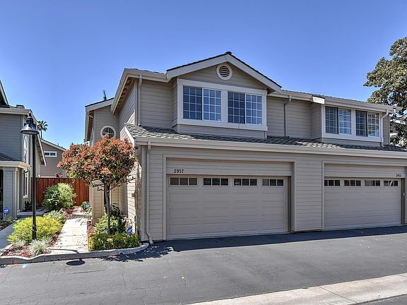 2nd image of 2957 Carrington Ct