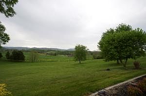 3rd image of 84 Lugar Ln