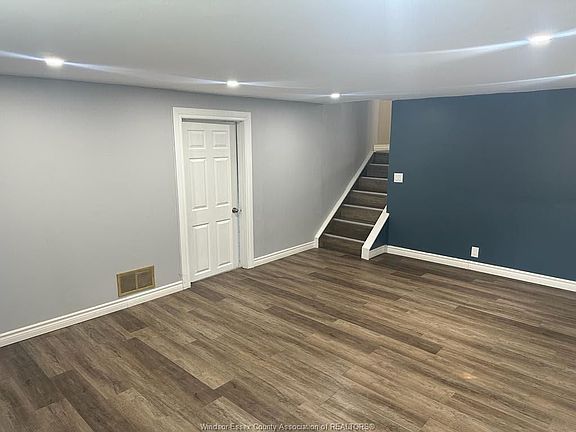 5th image of 2993 Forest Glade Dr