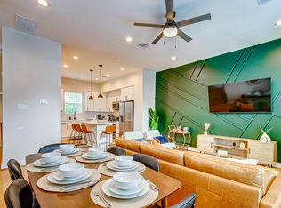 5330 Donovan Gardens Ln, Houston, TX 77091