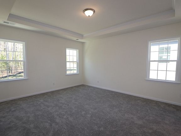 4th image of 10919 Bennett Dr