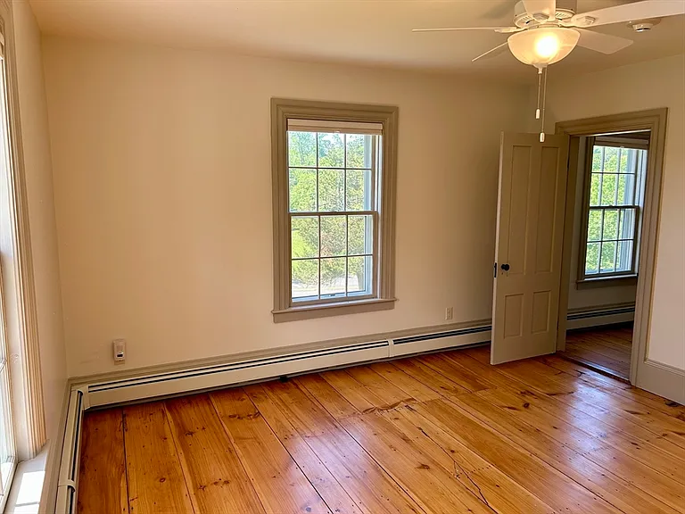 831 Lexington Rd — Photo 15
