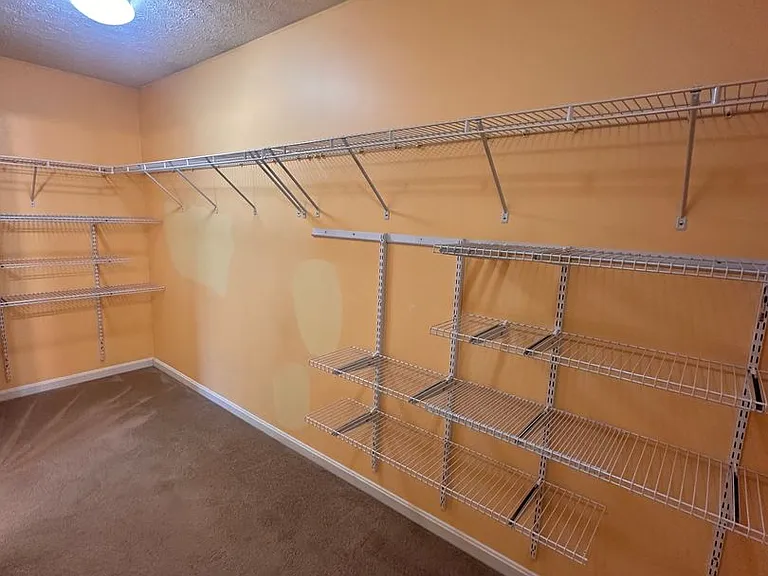 9406 Harlow Ct — Photo 20