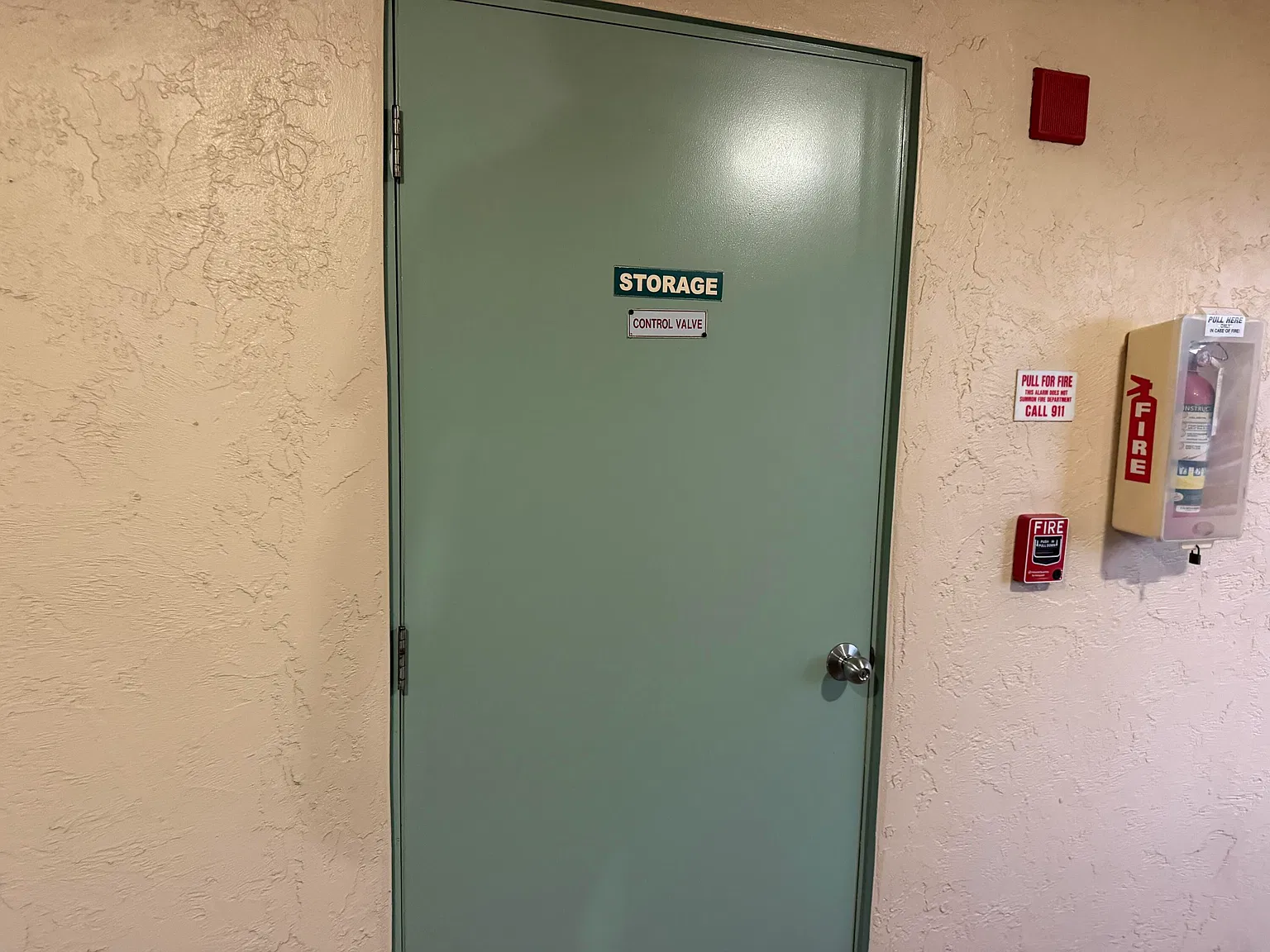 2 bed, 1.5 bath, 836 sqft, $1,700 — Photo 4