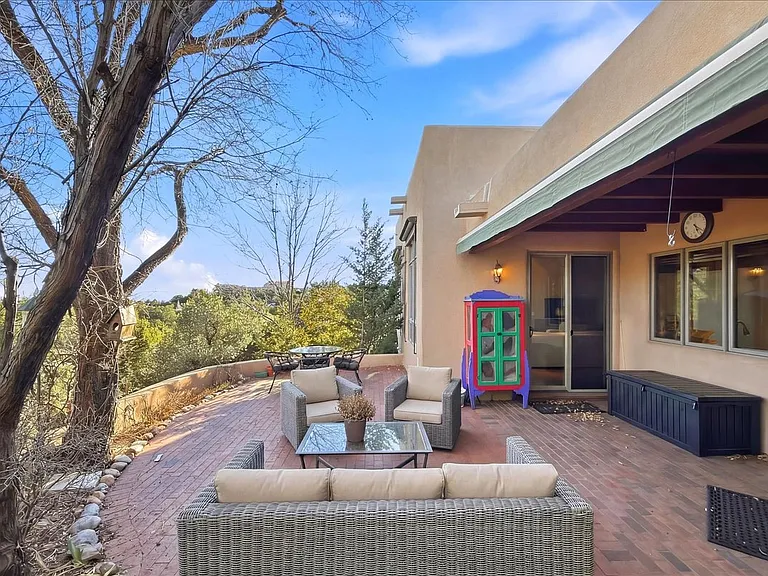 855 Camino Francisca — Photo 18