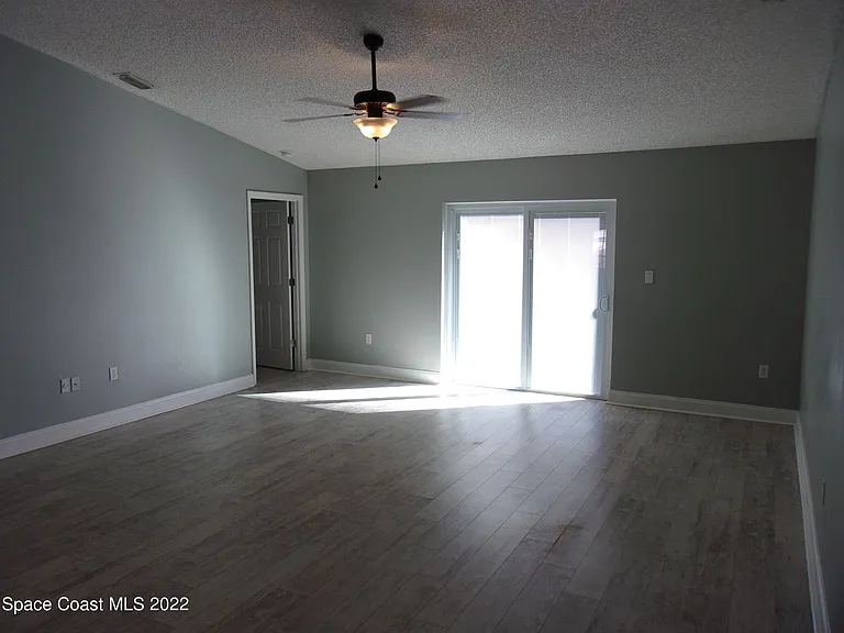6895 Grissom Pkwy — Photo 18