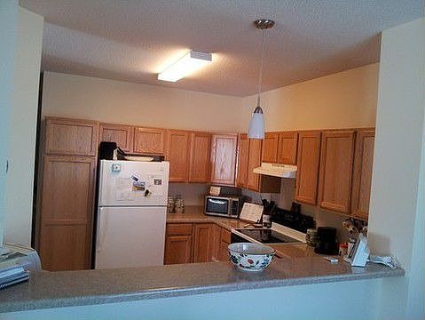 5th image of 3131 Juniper Ln Unit F