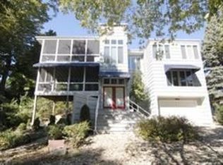 11479 Marquette Dr, New Buffalo, MI 49117