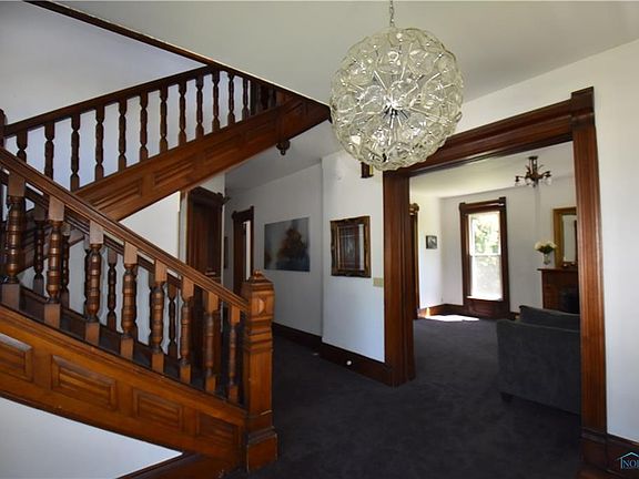 3rd image of 1028 Birchard Ave