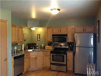 3rd image of 6032 Horton Pl