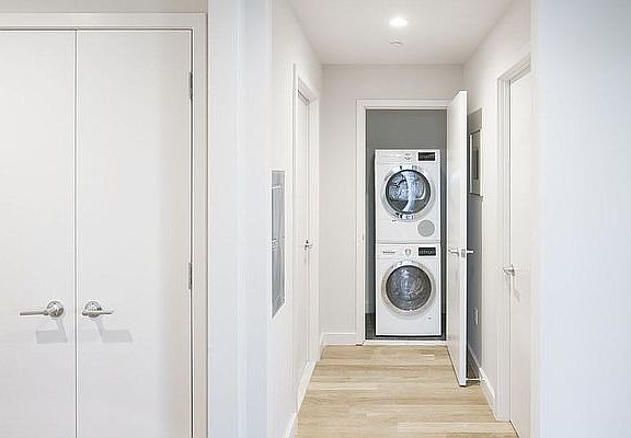 5th image of 409 Eastern Pkwy #1010