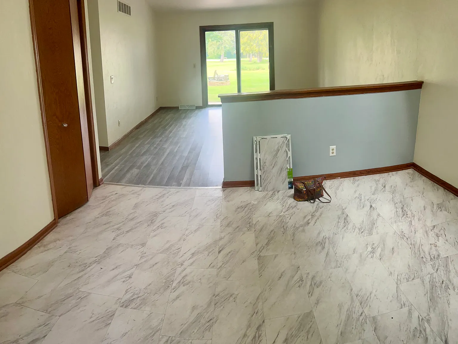 3 bed, 1200 sqft, $2,100 — Photo 2