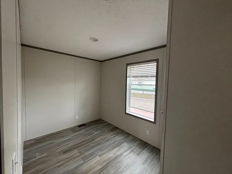 1713 Pella Ave #34 — Photo 7