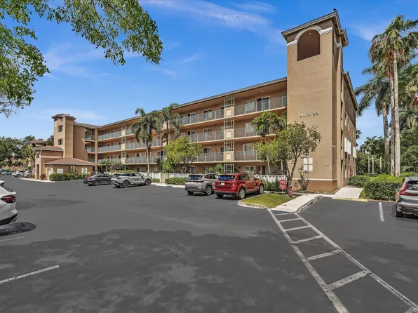 12511 Imperial Isle Drive #402, Boynton Beach, FL 33437