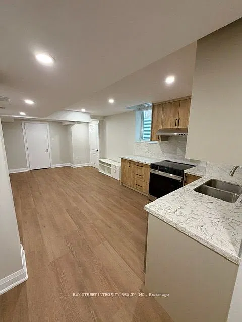 2 bed, $2,300 — Photo 4
